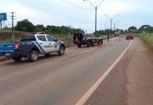 Motociclista morre ao bater contra poste e canteiro da BR-364 em Porto Velho