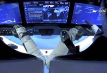 Nova equipe de astronautas chega à Estação Espacial Internacional