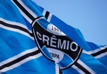 Justiça proíbe torcida do Grêmio no Gre-Nal e suspende organizada após invasão