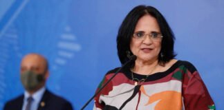 Damares diz que, se for candidata, quer ser presidente do Senado