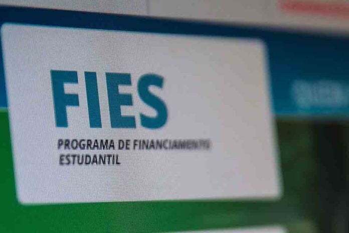 MEC divulga lista de espera das vagas remanescentes do Fies