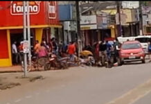 ATENÇÃO!!! Carro tomba por cima de ciclista em grave acidente