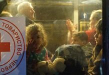 Rússia acusa Cruz Vermelha por fracasso na retirada de civis de Mariupol