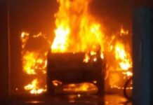 Mulher tem carro incendiado por homem armado em Porto Velho