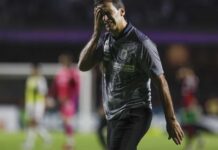 Bustos diz que gol da Católica ‘não classificou’ o Santos e valoriza campanha