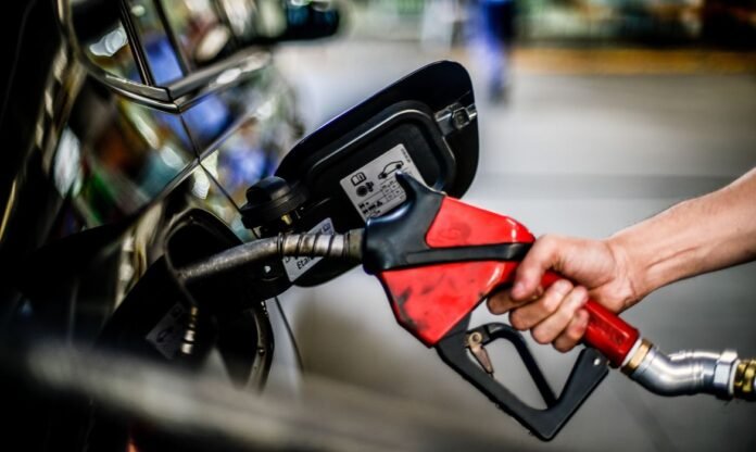 Etanol está mais competitivo em relação à gasolina em 10 Estados e no DF, afirma ANP