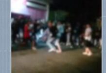 Jovem é atacado a pauladas pelo ex-cunhado na frente de escola na zona Sul