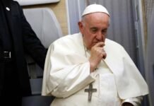Papa admite que terá que diminuir ritmo ou ‘se colocar de lado’