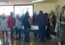 Bandidos armados invadem velório e fazem arrastão na capital