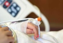 O que é a ‘gripe do tomate’, que infectou mais de cem crianças na Índia