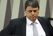 Tarcísio deixa negros, indígenas e LGBTQIA+ fora de plano de governo