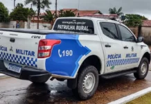 Enteado quebra a perna do padrasto com machado após ser impedido de pegar moto da família, em RO