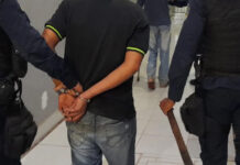 Filho é preso após tentar matar pai deficiente com facão na zona sul