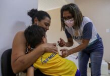 Porto Velho retoma vacinação com coronavac em crianças de 3 e 4 anos