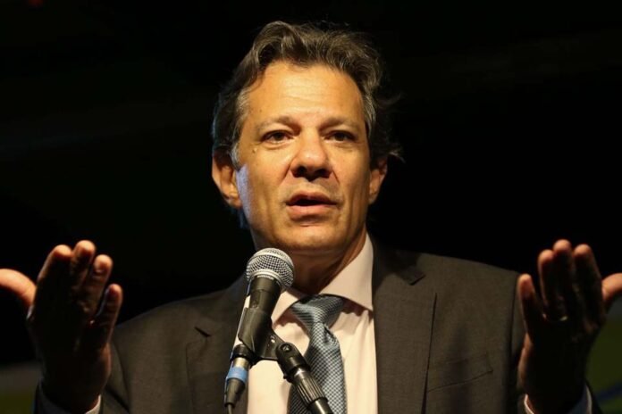 O ministro indicado para a Fazenda, Fernando Haddad, durante coletiva no CCBB