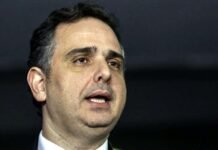 Presidente do Congresso suspende recesso parlamentar