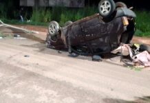 Motorista sem habilitação é preso após capotar carro em Porto Velho