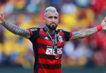 Vidal volta a mostrar insatisfação no Fla e gera preocupação antes do Mundial Vidal volta a mostrar insatisfação no Fla e gera preocupação antes do Mundial