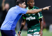 Jornalista dá dica a Abel Ferreira: “Não existe, nem o Ronaldo conseguia”