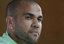 Em novo depoimento na Espanha, Daniel Alves admite penetração, mas alega relação consensual