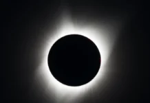 Raro eclipse solar híbrido ocorre nesta quinta, mas não será visível no Brasil