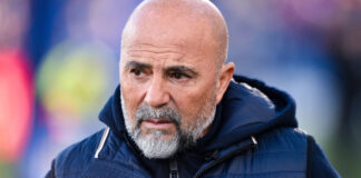 Jorge Sampaoli entra com duas ações contra Neto por acusação de racismo