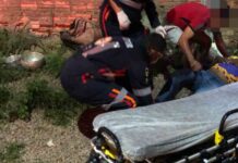 Motociclista é alvejado com tiro após reagir assalto na zona sul