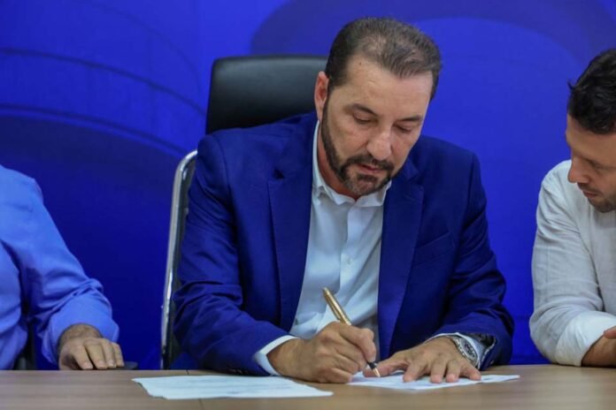 8vqjqd64mb4yw29
