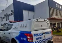 Motociclista é preso por colodir moto contra viatura da PM durante fuga