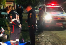 Homem é executado com vários tiros na frente de bar na zona sul