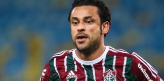 Fred, do Fluminense, é assaltado no RJ e tem carro e celular roubados