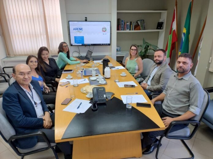 Diretores da Agência Reguladora de Serviços Públicos de Porto Velho se reúnem com a Agência Reguladora de Santa Catarina