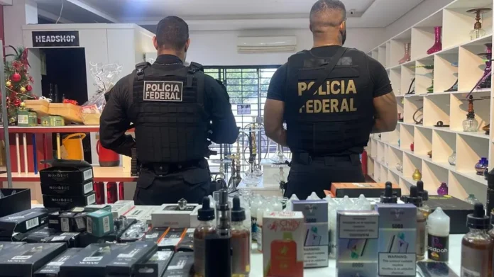 Grupo suspeito de contrabandear cigarros eletrônicos é alvo da PF em RO