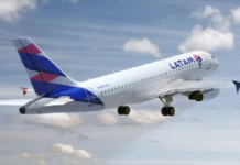 Avião faz pouso de emergência no Aeroporto Internacional de SP em Guarulhos com uma roda a menos