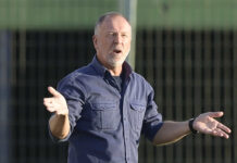 Corinthians demite técnico Mano Menezes