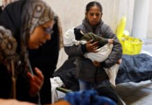 Ataque israelense mata sete pessoas e deixa Rafah em ruínas; veja