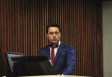 Assembleia Legislativa do PR aprova terceirização da gestão de escolas