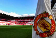 Manchester United anuncia ‘barca’ e oficializa saídas de Varane e Martial