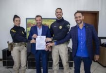 Hildon Chaves recebe representantes da PRF para firma parceria em ações no trânsito da Capital