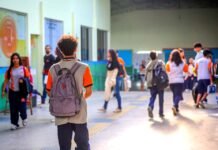 Alunos do ensino médio podem se inscrever para o Programa Jovens Embaixadores 2025, até 3 de setembro