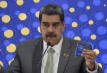Nicolás Maduro decreta adiantamento do Natal na Venezuela para 1º de outubro