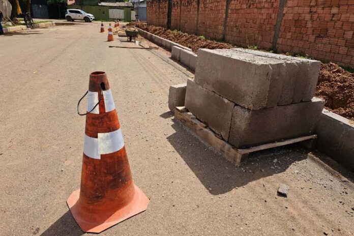 Novo contrato para construção de meio-fio e sarjeta atende novos bairros da capital