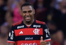De maior promessa à joia sem espaço, por que Lorran pode sair do Flamengo