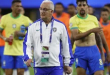 Dorival elogia Neymar no Santos