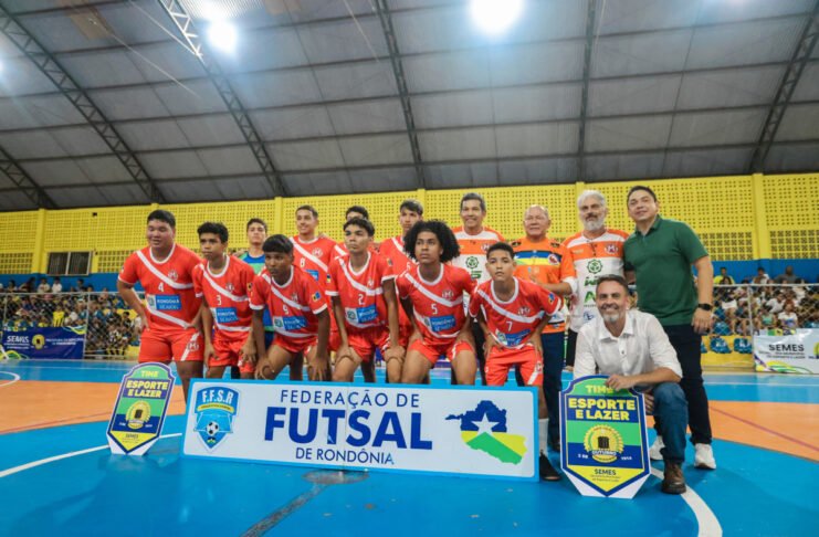 Atletas, autoridades e torcedores lotam Ginásio Dudu na solenidade de abertura da 1ª Copa de Futsal de Base