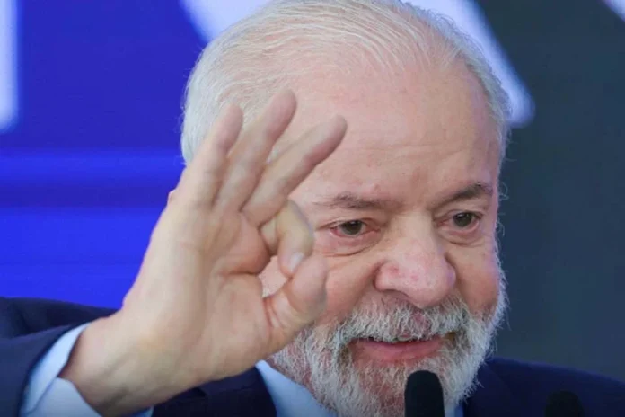 Presidente Lula fala em tomar medidas cabíveis contra tarifaço de Trump