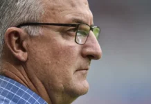 Dorival muda discurso de apresentação e já admite reforços no Corinthians