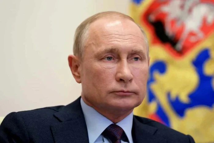 Rússia proíbe representações de Putin como Adolf Hitler