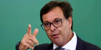 Ex-ministro Gilson Machado é preso pela PF