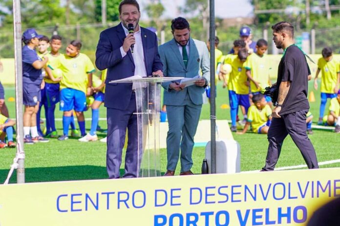 Presidente da Alero prestigia inauguração do primeiro Centro de Desenvolvimento do Futebol do legado FIFA no Brasil